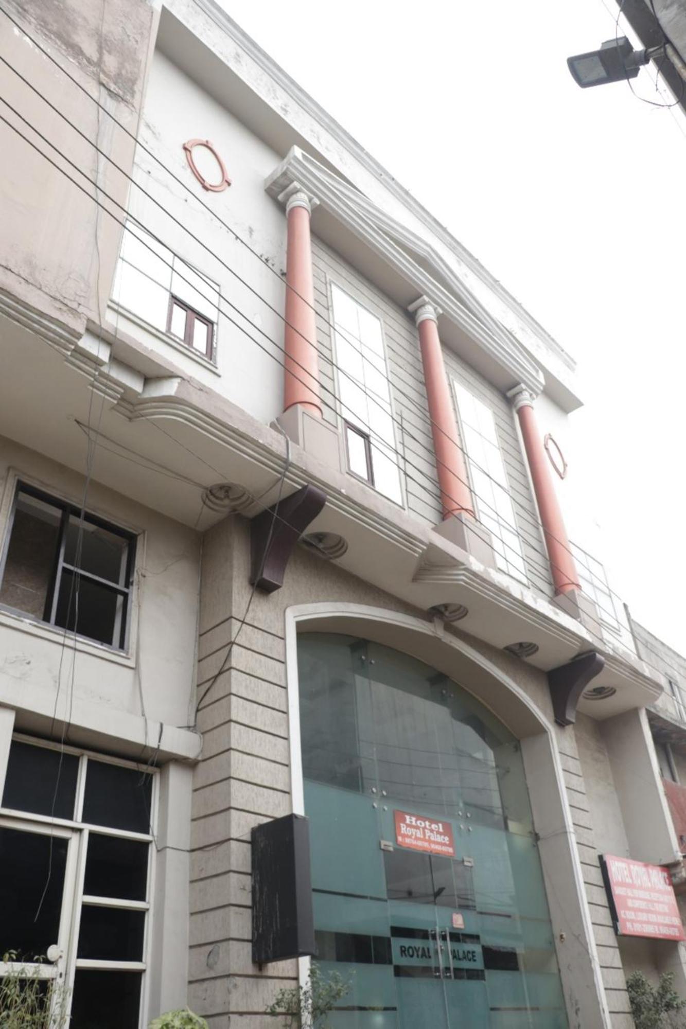 Hotel Royal Palace Jalandhar Eksteriør bilde